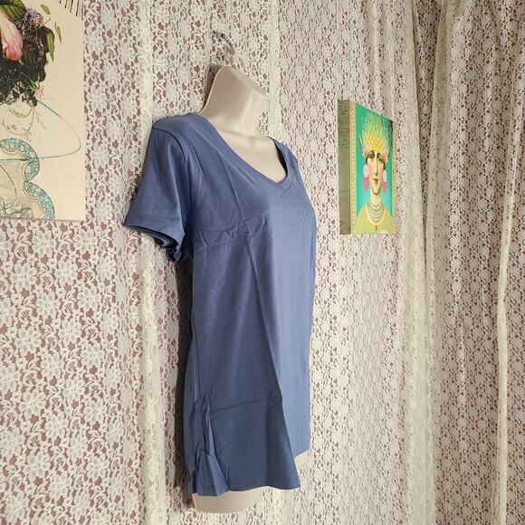 NWOT Hanes light blue v neck t-shirt size Xl - Picture 5 of 7